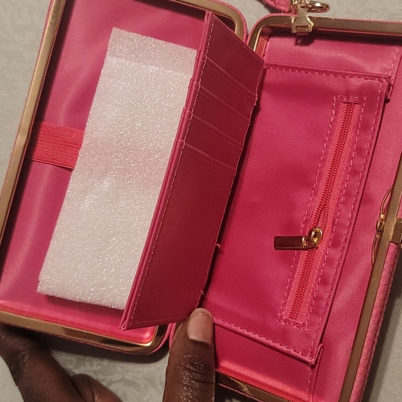 Cell Phone Wristlet - Picture 6 of 6